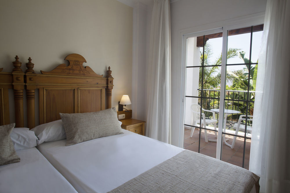 Hotel Villa Flamenca Nerja Exterior photo